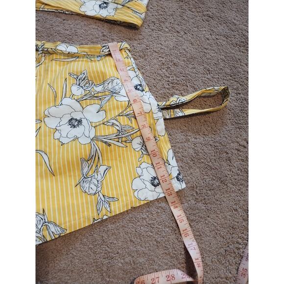 NWT 2-Piece Sleeveless Romper Set by LUSH Yellow White Black Florals Size Small - Picture 9 of 10